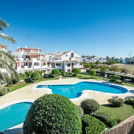 Seaside 3 Bedroom Penthouse Next To The In San Pedro 公寓 马尔韦利亚