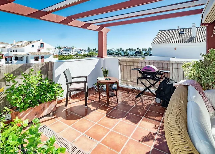 Seaside 3 Bedroom Penthouse Next To The In San Pedro 公寓