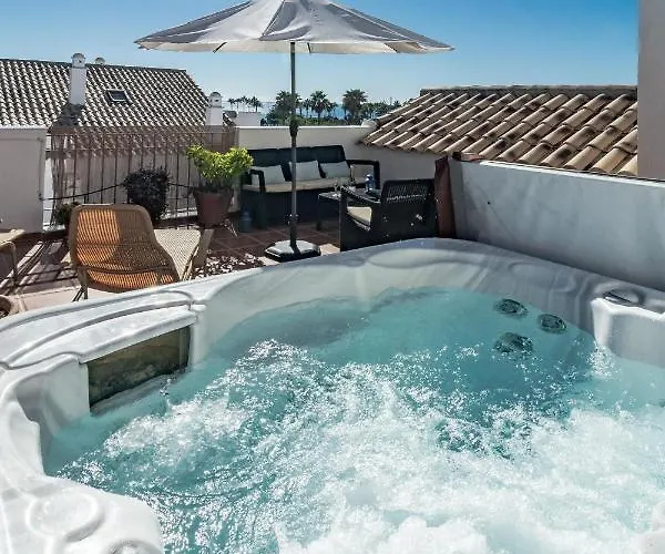 Seaside 3 Bedroom Penthouse Next To The In San Pedro 公寓 *