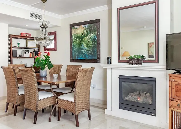 Seaside 3 Bedroom Penthouse Next To The In San Pedro 公寓 马尔韦利亚