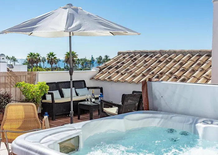 Seaside 3 Bedroom Penthouse Next To The In San Pedro アパート マルベーリャ
