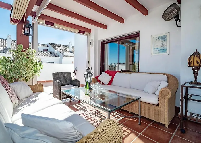 Seaside 3 Bedroom Penthouse Next To The In San Pedro Apartament