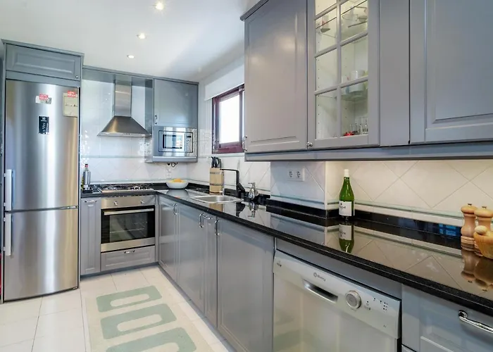 Seaside 3 Bedroom Penthouse Next To The In San Pedro Apartament *