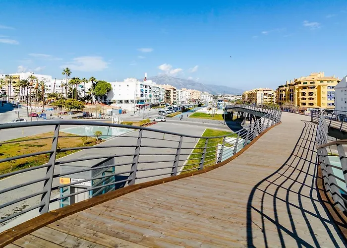 Seaside 3 Bedroom Penthouse Next To The In San Pedro Apartament *