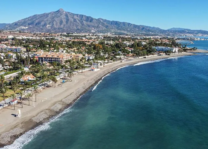 Seaside 3 Bedroom Penthouse Next To The In San Pedro * マルベーリャ
