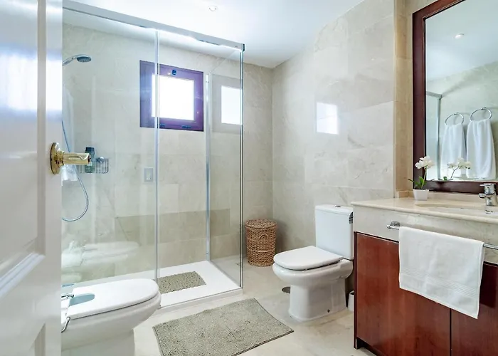 Seaside 3 Bedroom Penthouse Next To The In San Pedro Daire Marbella