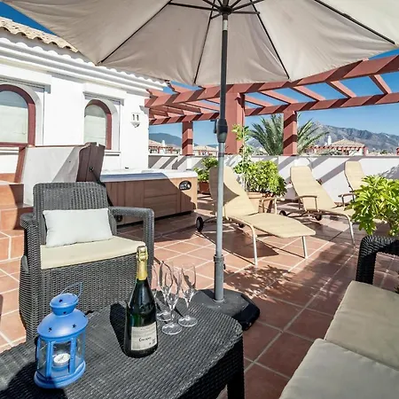 Seaside 3 Bedroom Penthouse Next To The In San Pedro Lägenhet